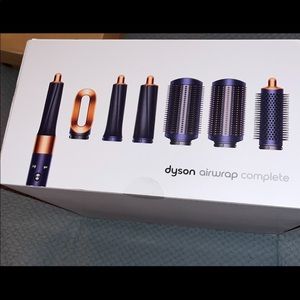 Dyson Airwrap Complete.